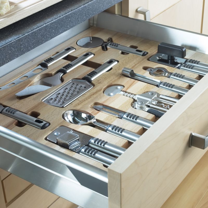 Wooden Utensil Tray and Utensils For 600mm Drawers Beech