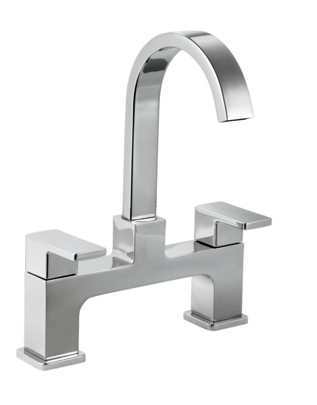 BandQ Select Linear Bath Filler Chrome Effect