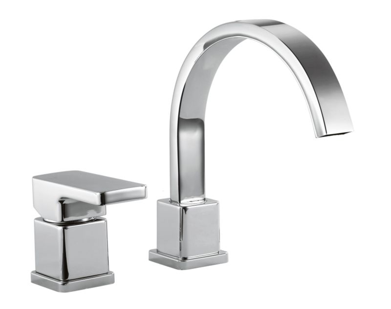 BandQ Select Linear 2 Tap Hole Bath Filler Chrome Effect