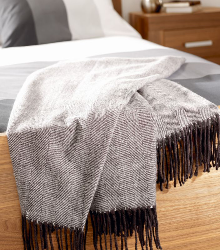 B&Q Contemporary Throwover Black-Grey