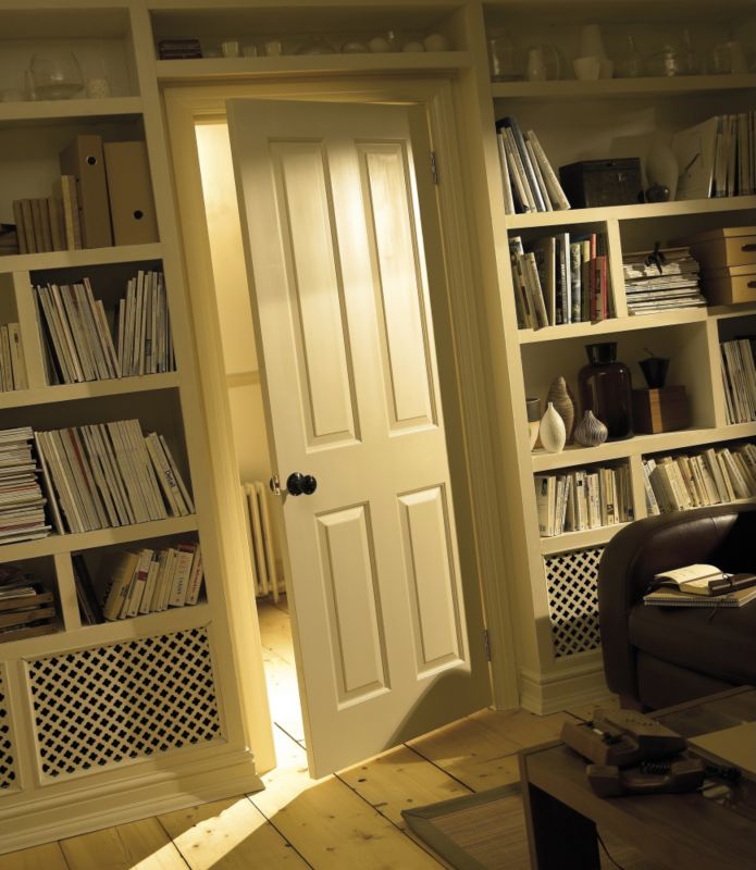 BampQ 4 Panel Smooth Int Door NAT29TD4PS White