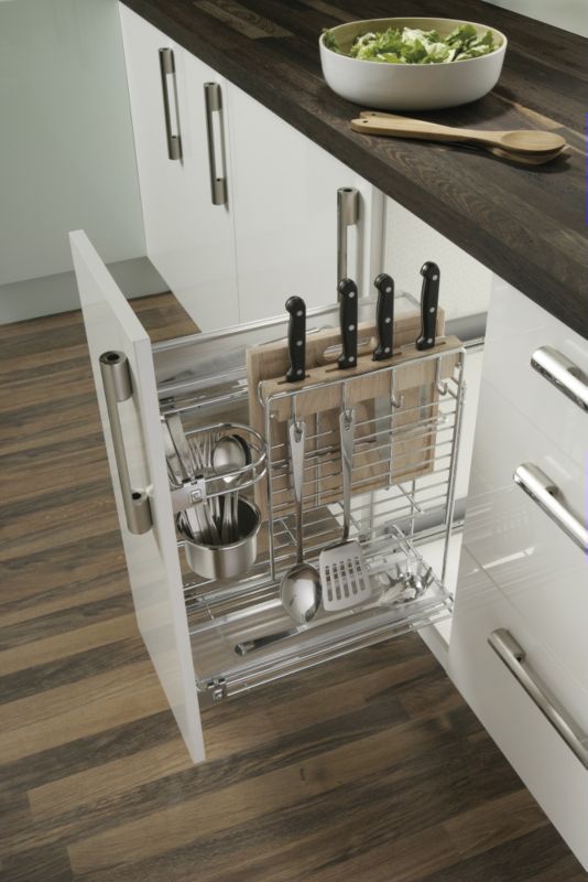 Pull out Unit with Accessories