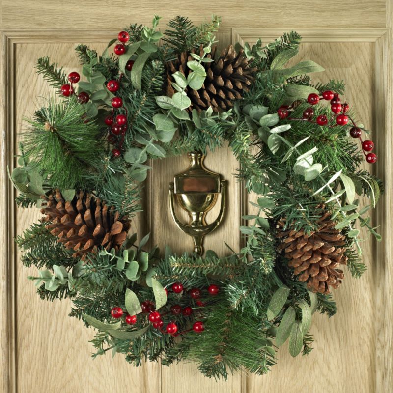 Cone And Berry Effect Large Wreath