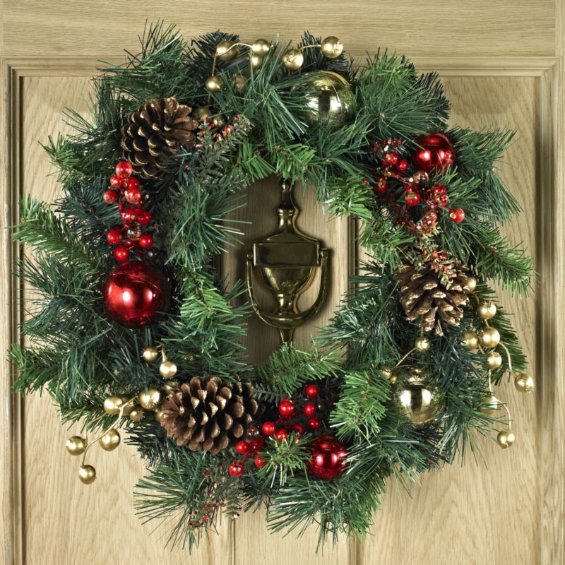 Bauble And Cone Large Wreath