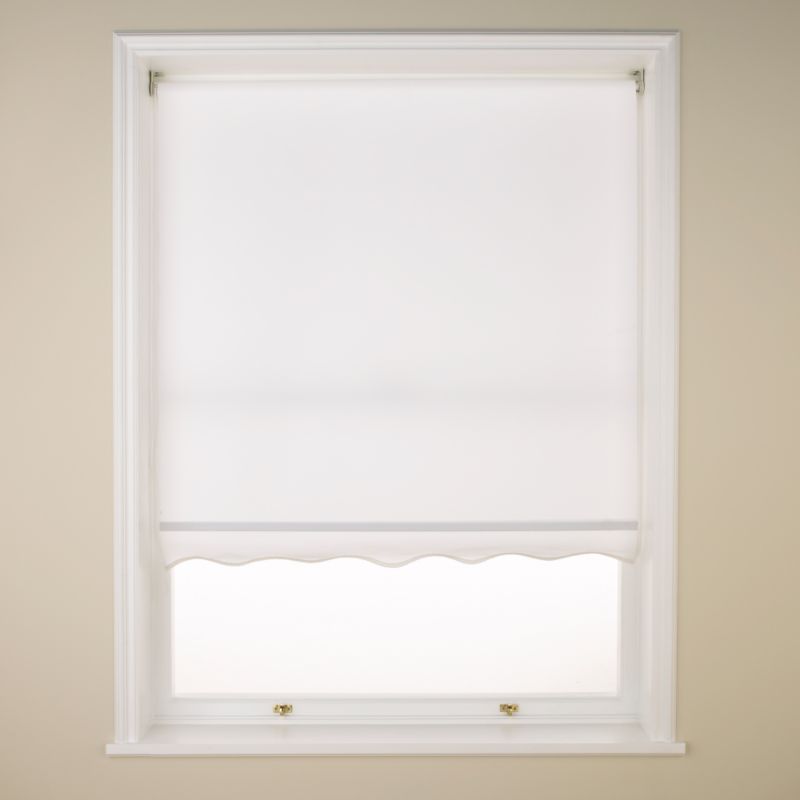 Colours by BandQ Scallop Roller Blind White