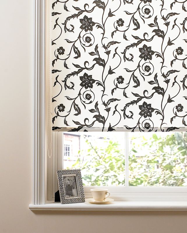 Colours Collection by B&Q Flocked Floral Trail Roller Blind Black/Cream (W)90 x (L)160cm