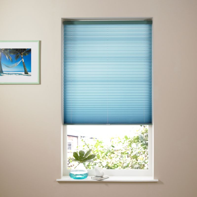 Colours Collection by B&Q Cordless Pleated Blinds Aqua (W)180 x (L)160cm