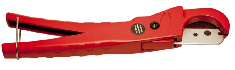 Polyplumb 10mm to 28mm Pipe Cutter