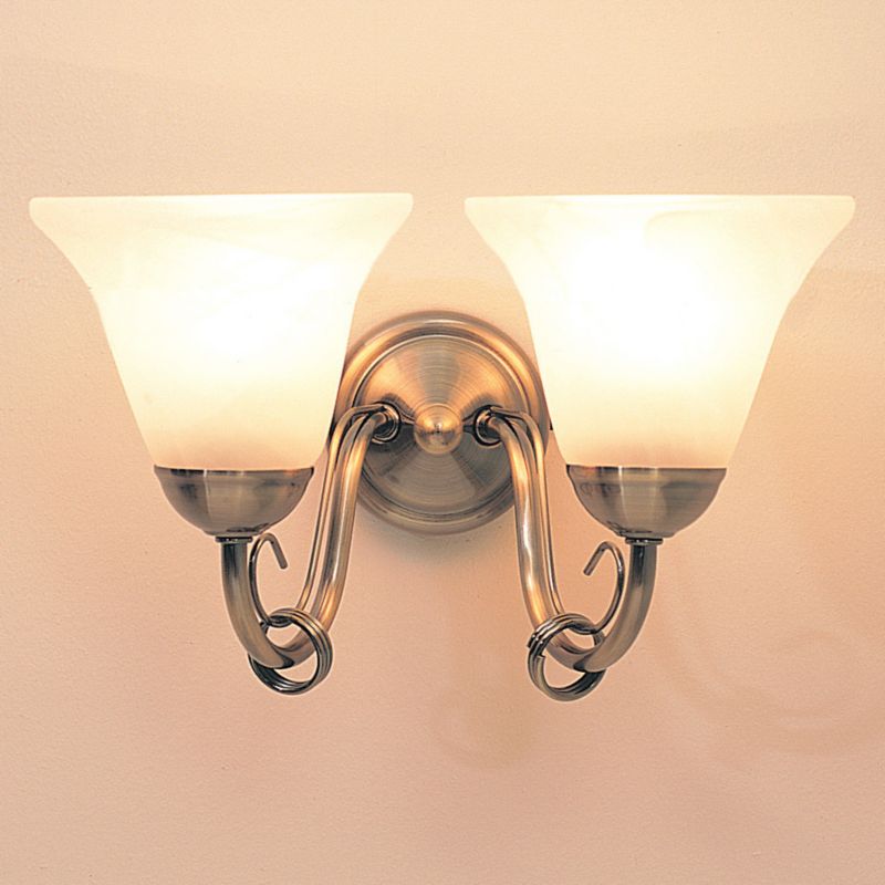 Manor Wall Light 6565 Antique Brass Effect 60w