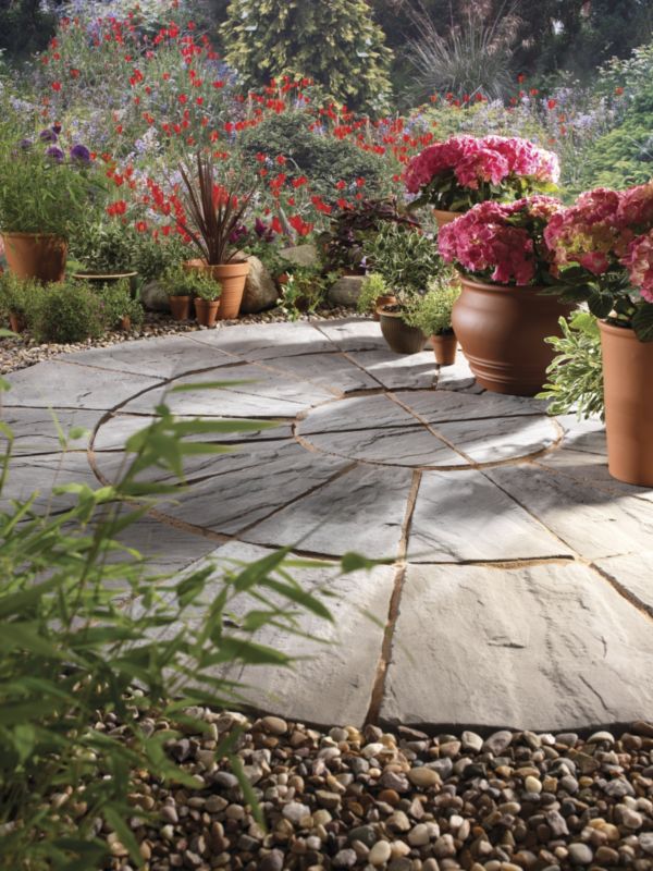 Bradstone Weatherdale Circle Paving Feature Kit Antique Effect