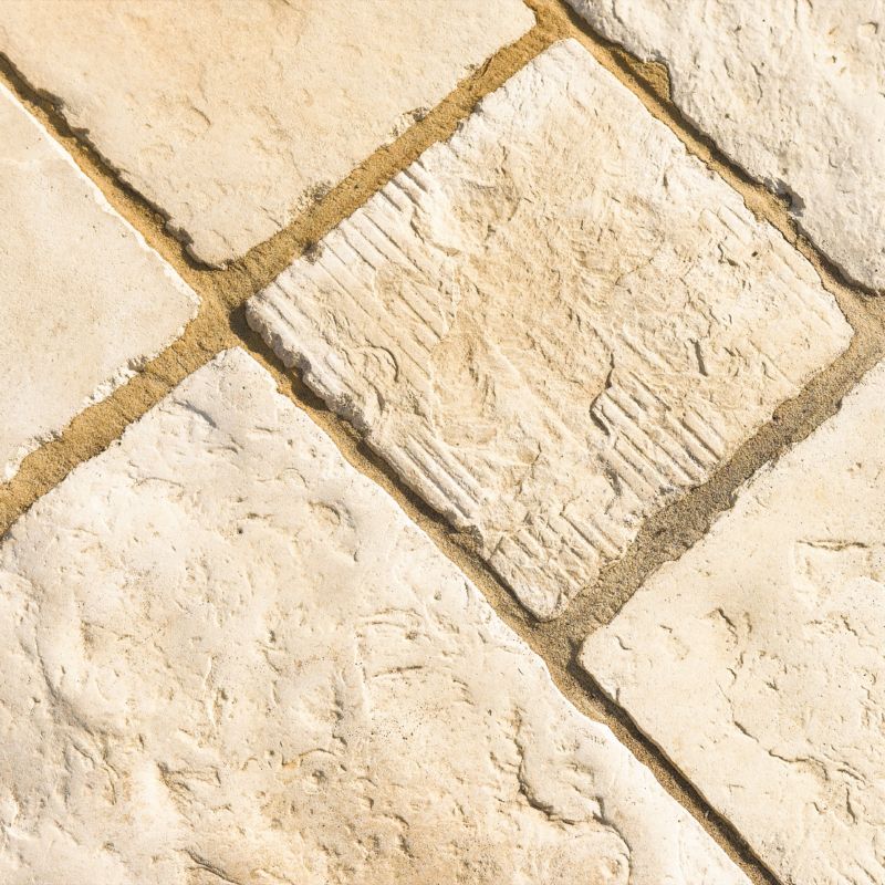 BandQ Old Town Paving Weathered Limestone Accessory Pack