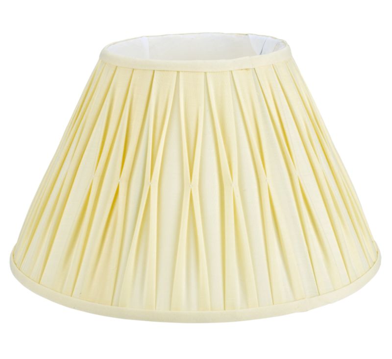 Coolie Shade with Pinched Pleat Cream