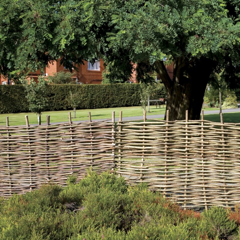 Grange Hazel Kit 20 x (H)1.8m Panels, 21 x (H)2.4m Posts