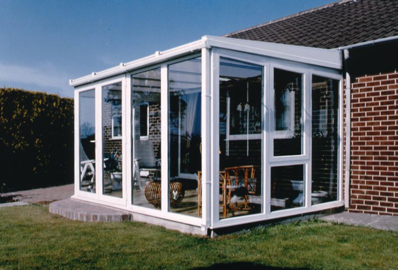 BandQ Lean To Traditional Conservatory SBL2-F White (H) 2466 x (W) 3314 x (D) 2431mm