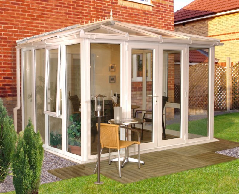 BandQ Edwardian Conservatory SBE2-F White (H) 2720 x (W) 3314 x (D) 3189mm