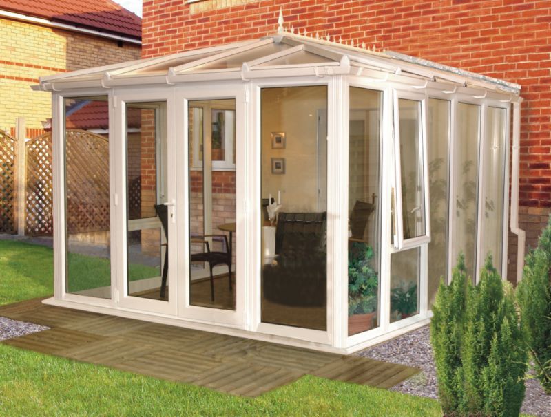 Edwardian Conservatory SBE3-F White (H) 2720 x (W) 3314 x (D) 3947mm