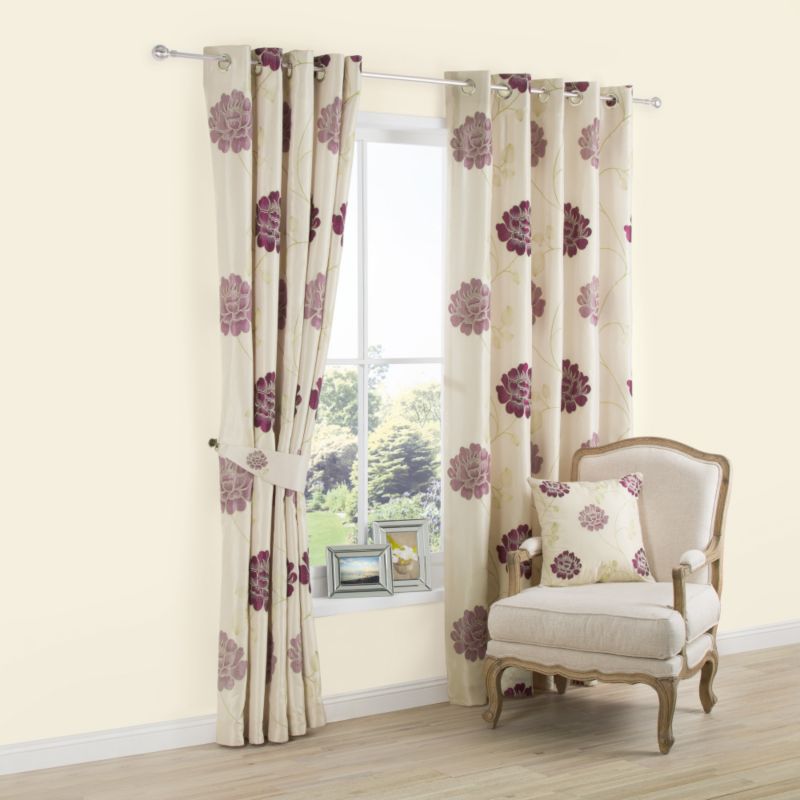 Colours Eyelet Lined Floral Appliqu