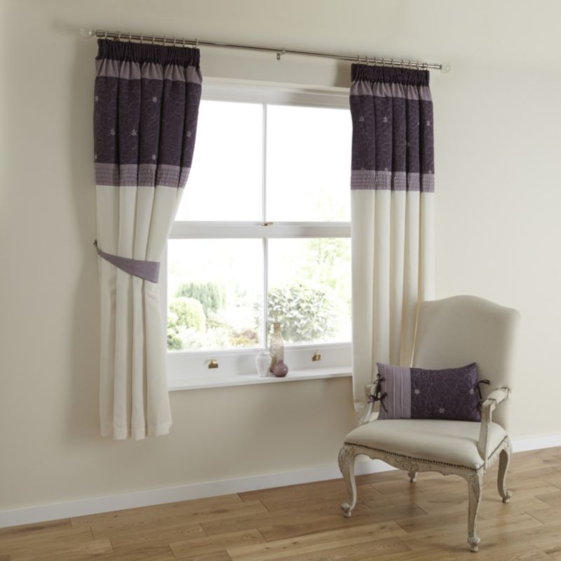 Chartwell Amy Eyelet Lined Curtains in Purple (H)183 x