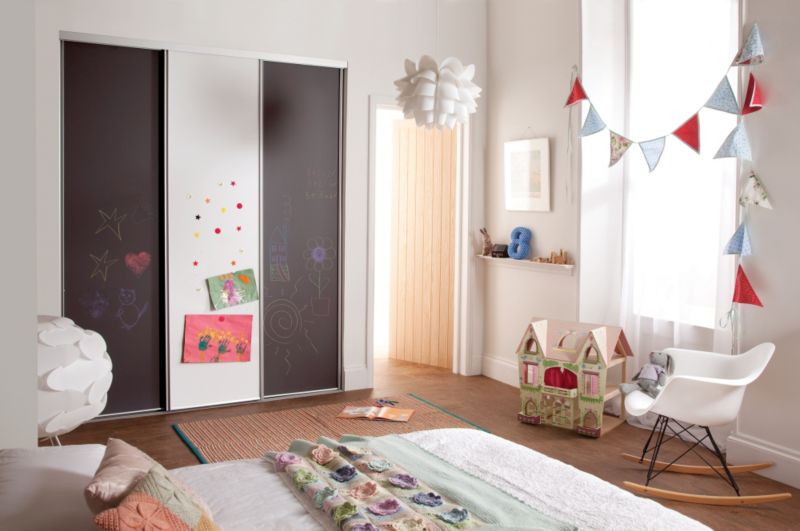 Magnetic Whiteboard Sliding Childrens Wardrobe