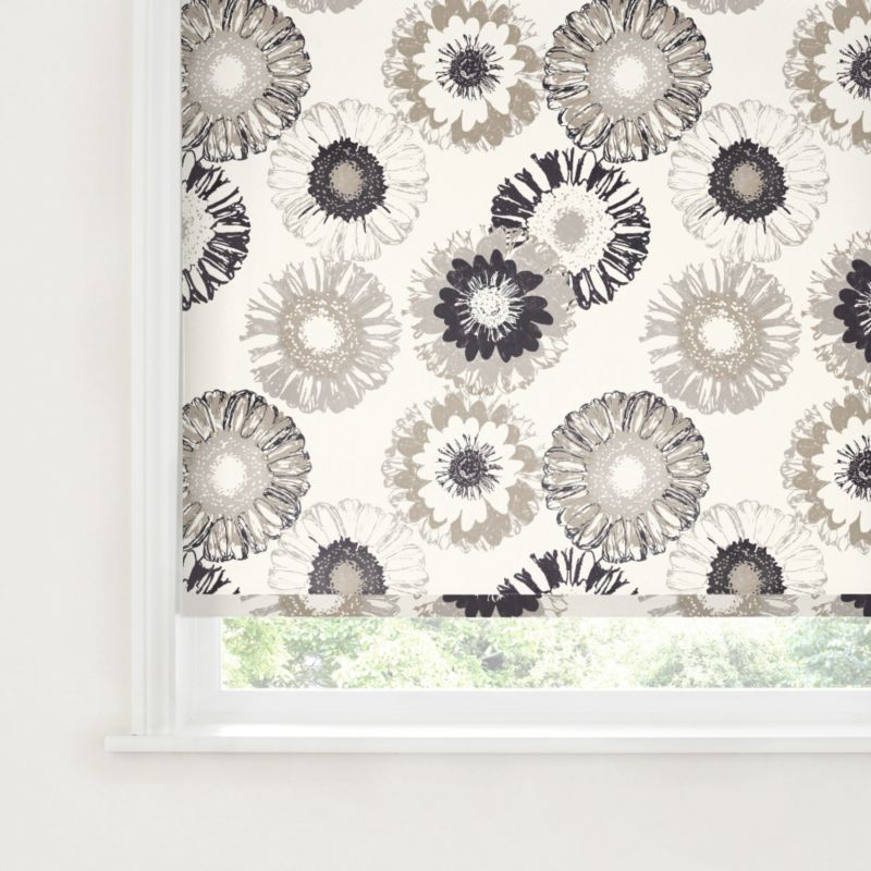 Colours Kalmia Roller Blind in Claudine Neutral